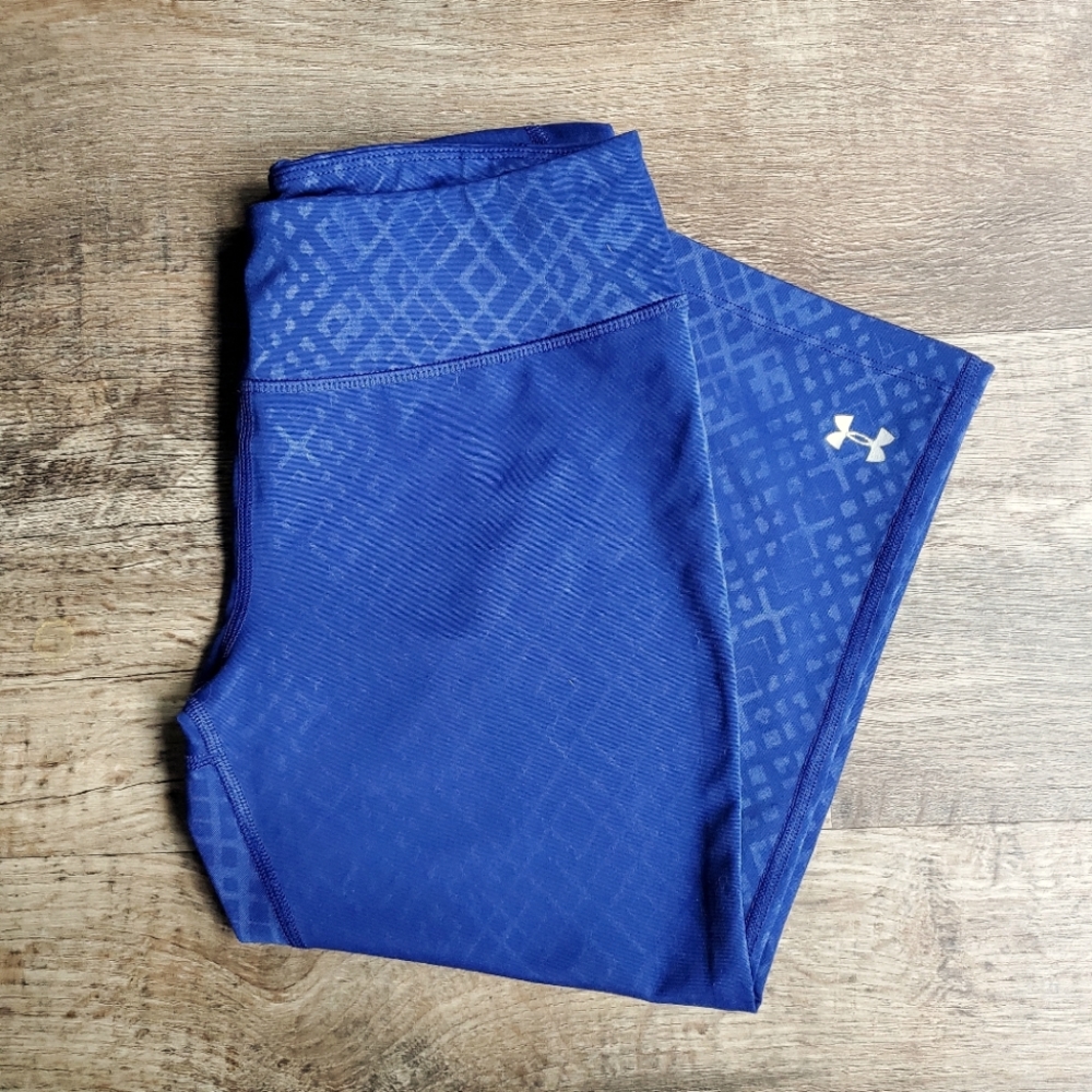 ⭐2/$20 Under Armour Indigo Cropped Leggings